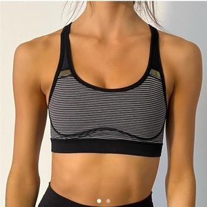 Lululemon Sports Bra Size 4
